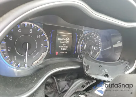 2015 Chrysler 200 Limited z USA, uszkodzony, nr VIN 1C3CCCAB3FN576736